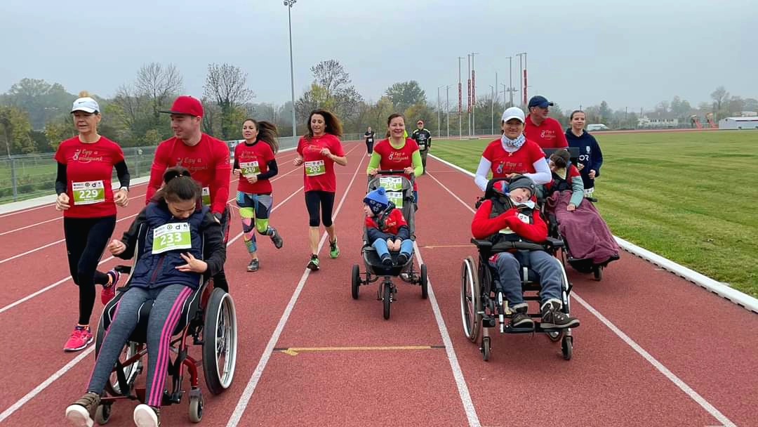 egyavilagunkalapitvany-papa-futas-2022